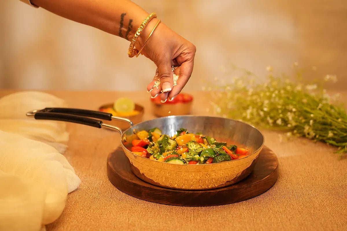 Brass Frying Pan - Non-Stick & Heat-Resistant Handle - Kalasians
