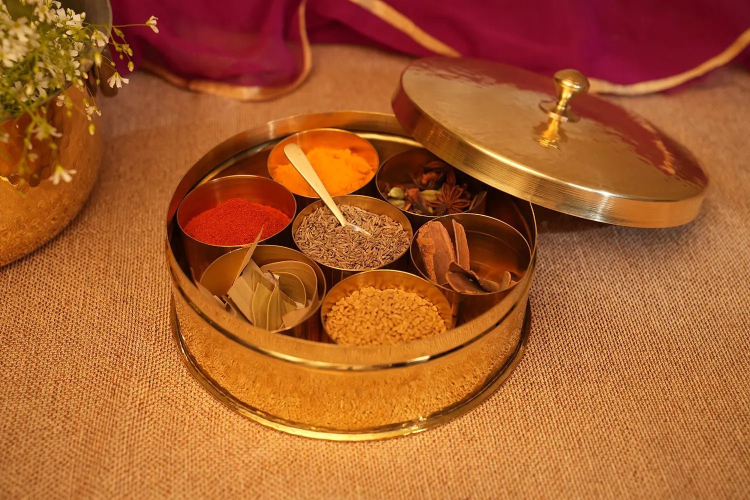 Brass Masala Box - 7 Contaniers & Spoon - Kalasians