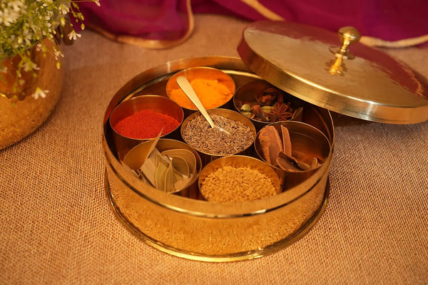 Brass Masala Box - 7 Contaniers & Spoon - Kalasians