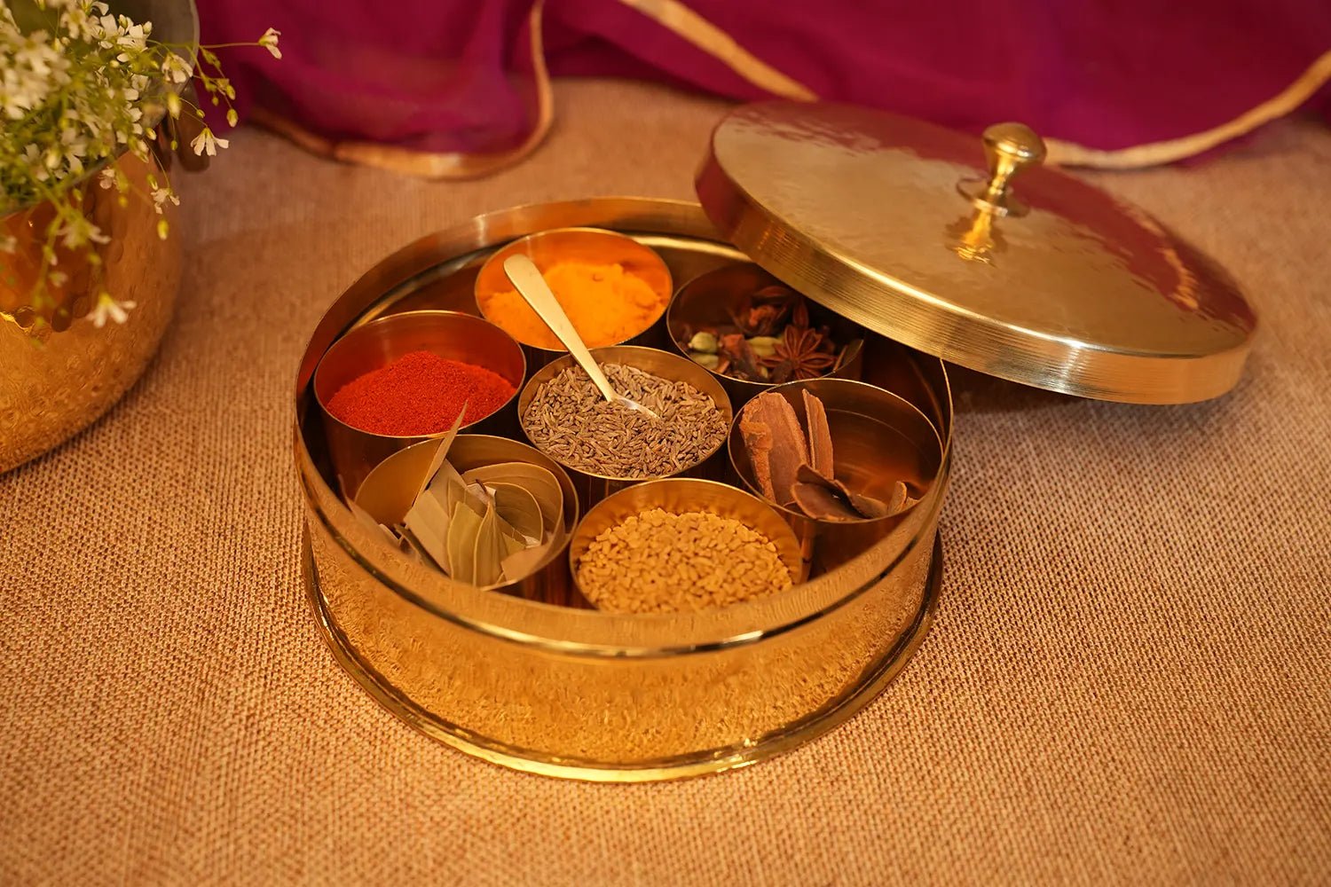 Brass Masala Box - 7 Contaniers & Spoon - Kalasians