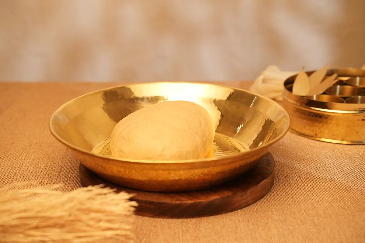 Brass Paraat - Handmade, Hammered Finish & Pure Brass - Kalasians