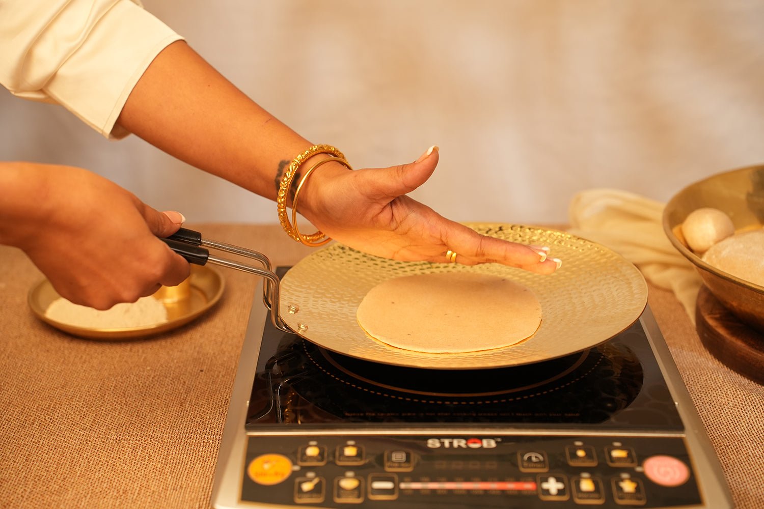 Brass Roti Tawa - 10 inch with PVC Handle & Teflon Free - Kalasians
